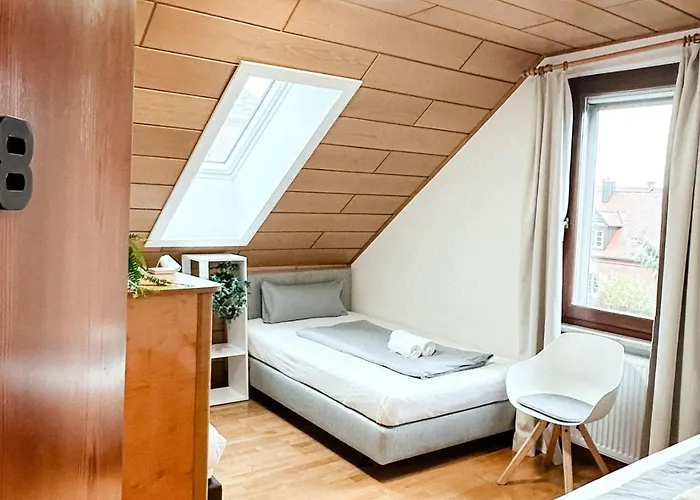 Sali Homes K39 Monte-carlo -spacious 6-bedroom With Terrace And Garden Views In Ideal For Groups Appartement